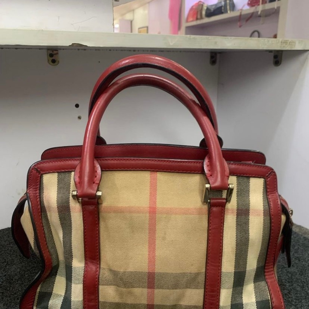 Pre Owned Authentic Burberry speedy Bag - Picture 4 of 15